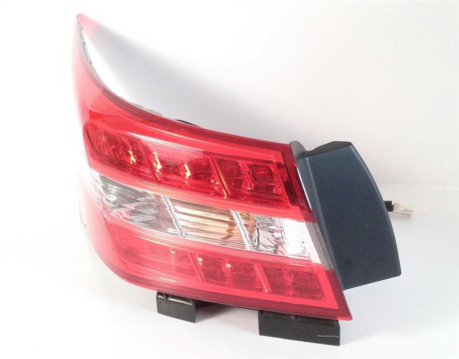 Buy Toyota 81560-07081 at a low price in United Arab Emirates!