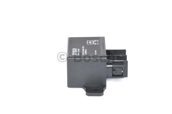 Bosch Relay – price 270 PLN