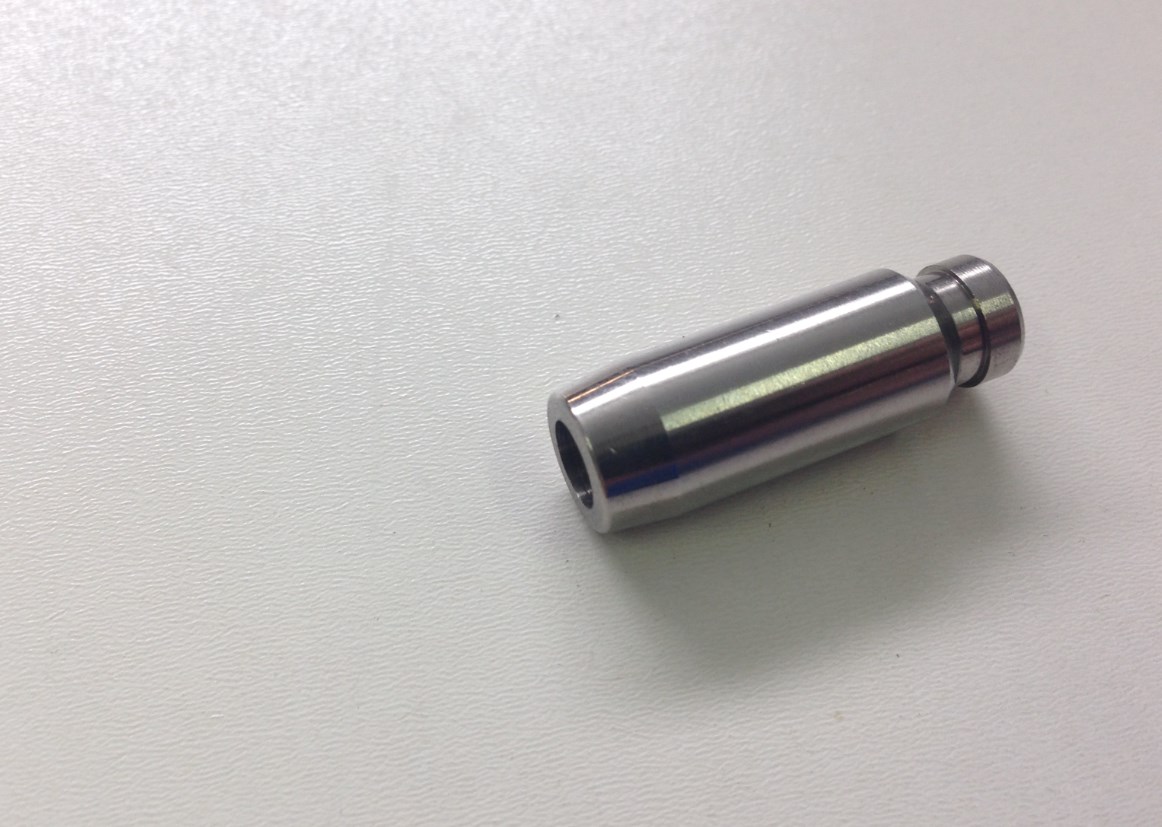 1111560B11001 Suzuki Valve guide