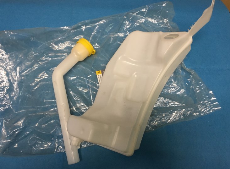 289104294R Renault Washer tank