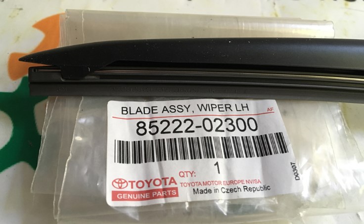Toyota 85222-02300 Hybrid Wiper Blade 650 mm (26") 8522202300