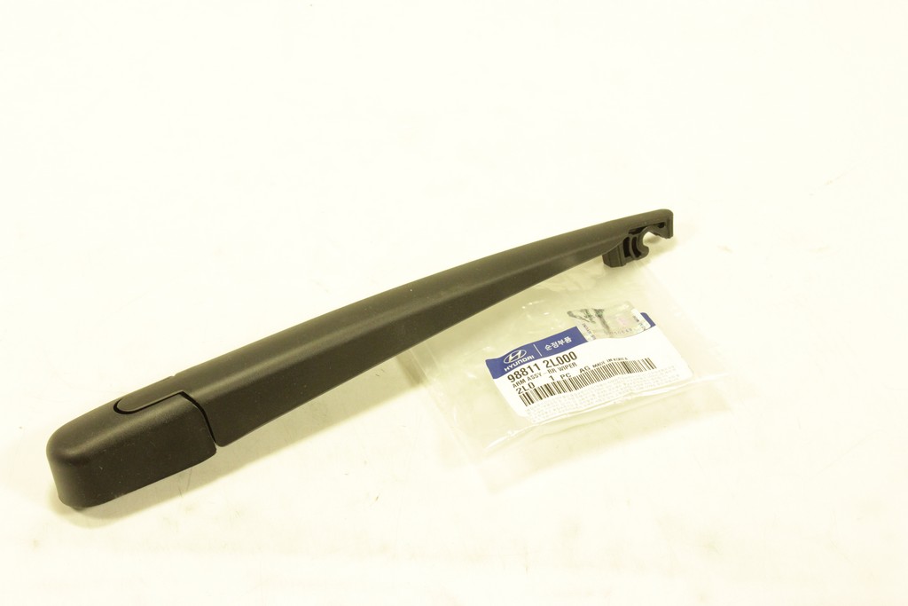 988112L000 Hyundai/Kia Arm, rear wiper