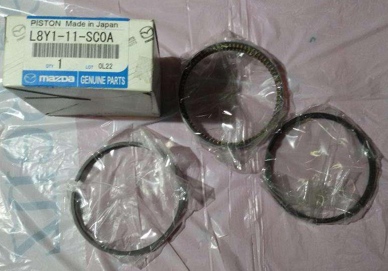 L8Y111SC0A Mazda Piston Ring Kit