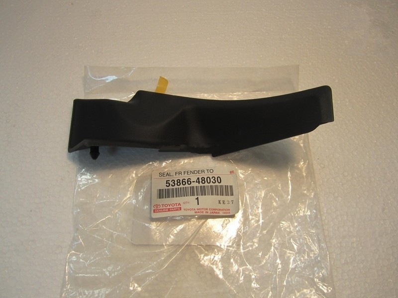 Toyota 53866-48030 Wing seal 5386648030