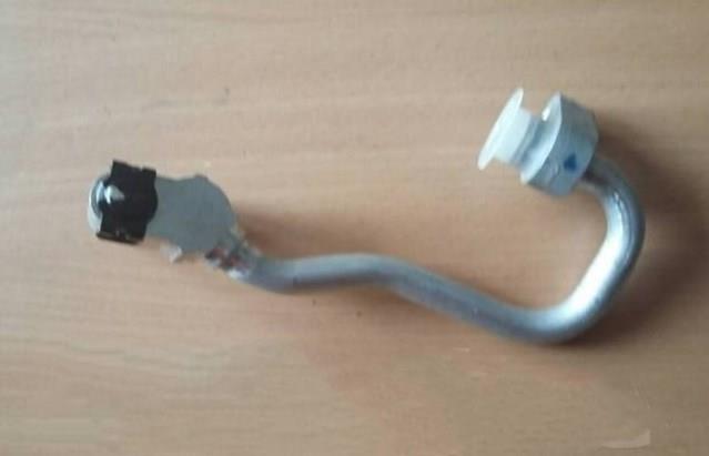 Coolant pipe Toyota 88715-33020