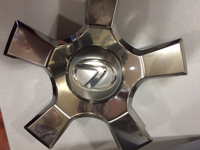4260B60400 Toyota Alloy wheel center cap
