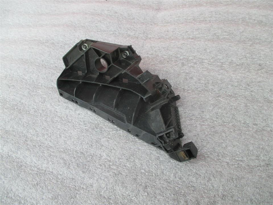 620581MA0A Nissan Bumper mount