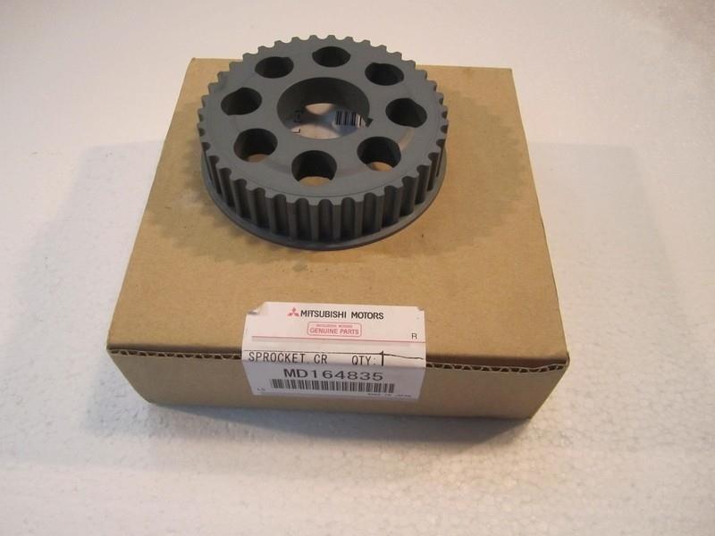 MD164835 Mitsubishi Camshaft Drive Gear