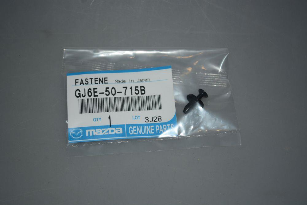 GJ6E50715B Mazda Clip fastening