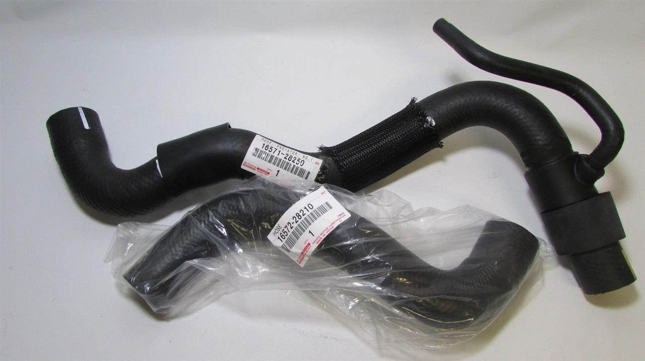 Car coolant hose Toyota Rav 4: 1657128250 Toyota Coolant hose