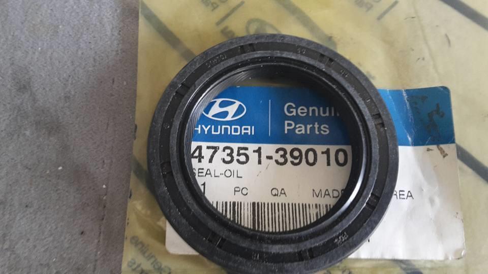 Hyundai/Kia 47351 39010 Transfer Case Output Shaft Seal 4735139010