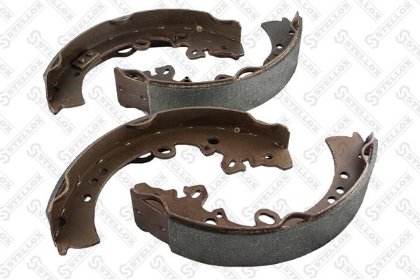 Brake shoe kit Toyota Hilux: 000120SX Stellox Brake shoe set