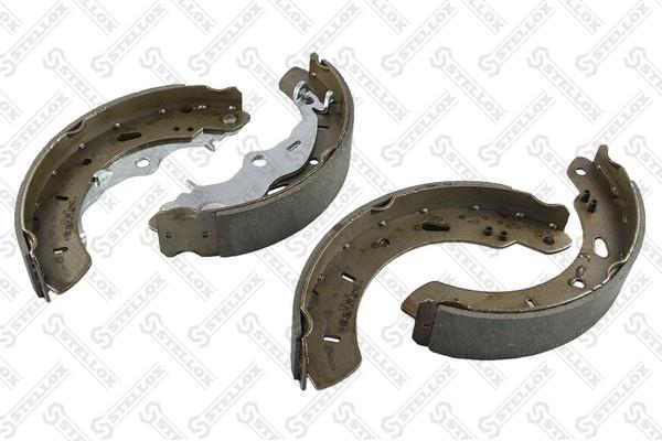 Brake shoe set Ford Focus: 000452SX Stellox Brake shoe set
