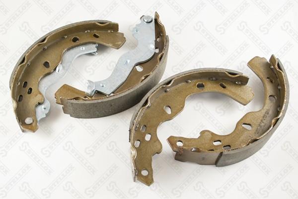 Brake shoe kit Fiat Sedici: 000495SX Stellox Brake shoe set