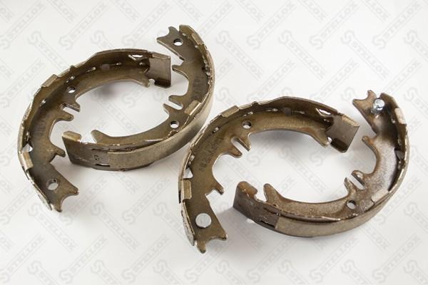 Brake shoe kit Lexus GS: 000530SX Stellox Brake shoe set