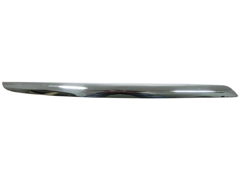 62074JN00B Nissan Moulding front bumper right chrom