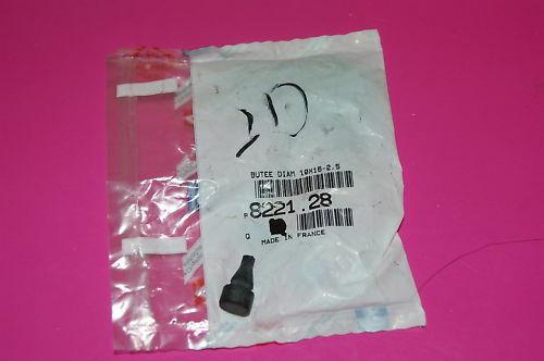 822128 Citroen/Peugeot Auto part