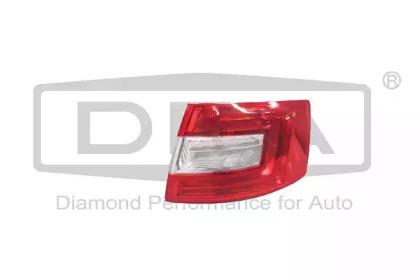 Diamond/DPA 99451618102 Combination Rearlight 99451618102