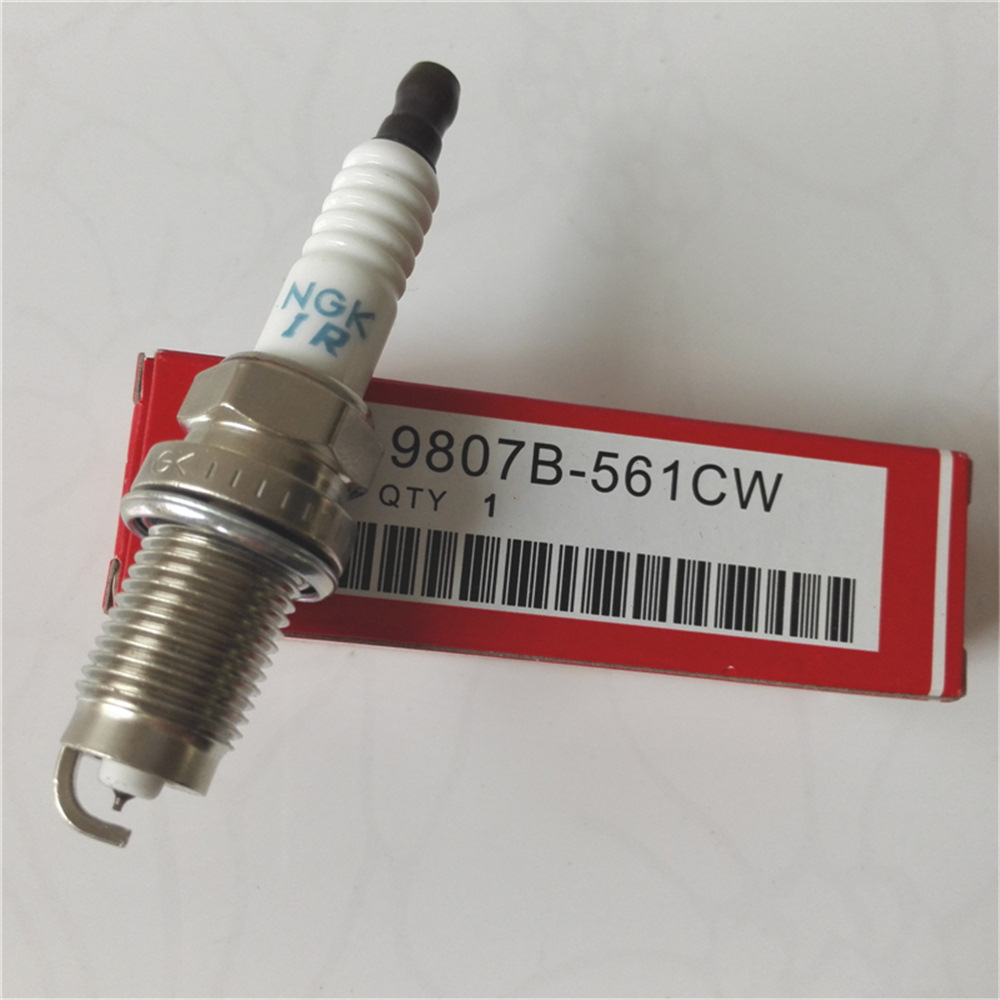 Honda 9807B-561CW Spark plug 9807B561CW