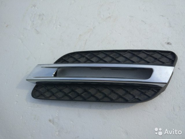 Mercedes A 166 884 22 22 Front bumper grill A1668842222