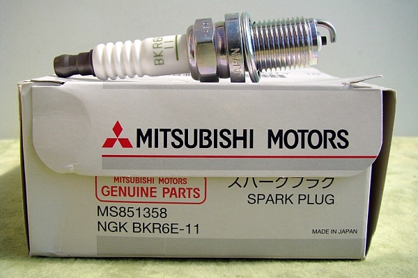 Mitsubishi MS851358 Spark plug MS851358