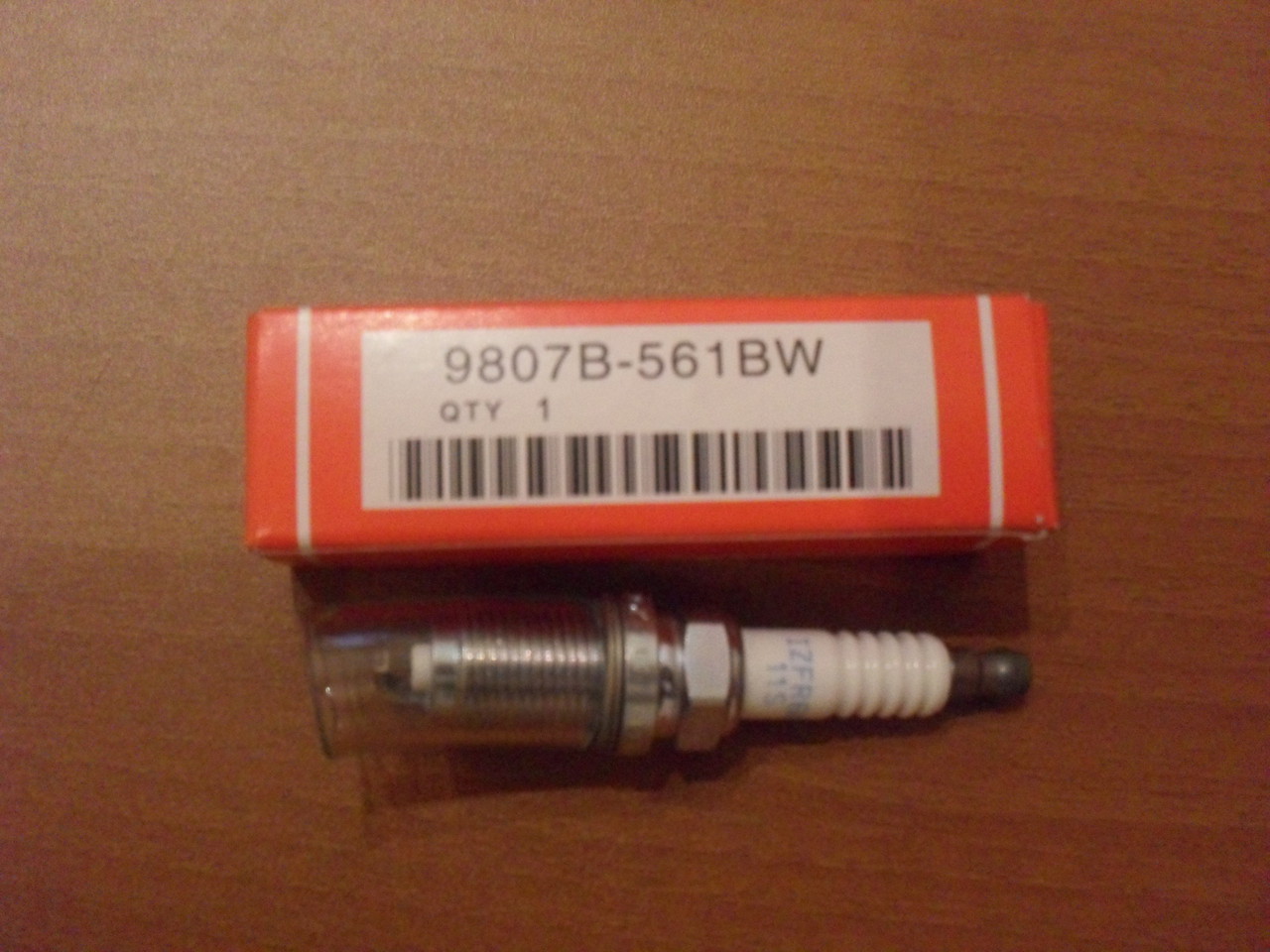 Honda 9807B-561BW Spark plug 9807B561BW
