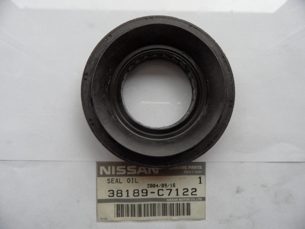 38189C7122 Nissan Shaft Seal, differential