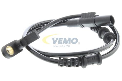 Vemo V30720800 Sensor, wheel speed V30720800