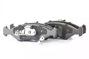 BSG 40-200-042 Front disc brake pads, set 40200042
