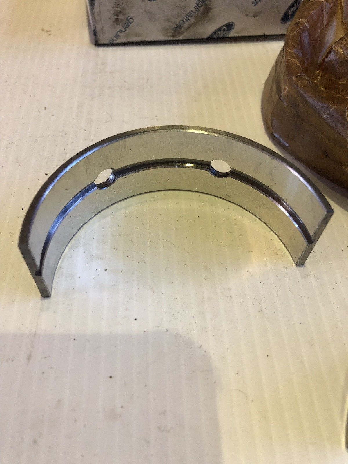BEARING, MAIN UPPER Ford 1 676 571