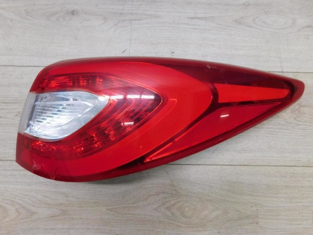 Hyundai/Kia 92402 2Y500 Tail lamp outer right 924022Y500