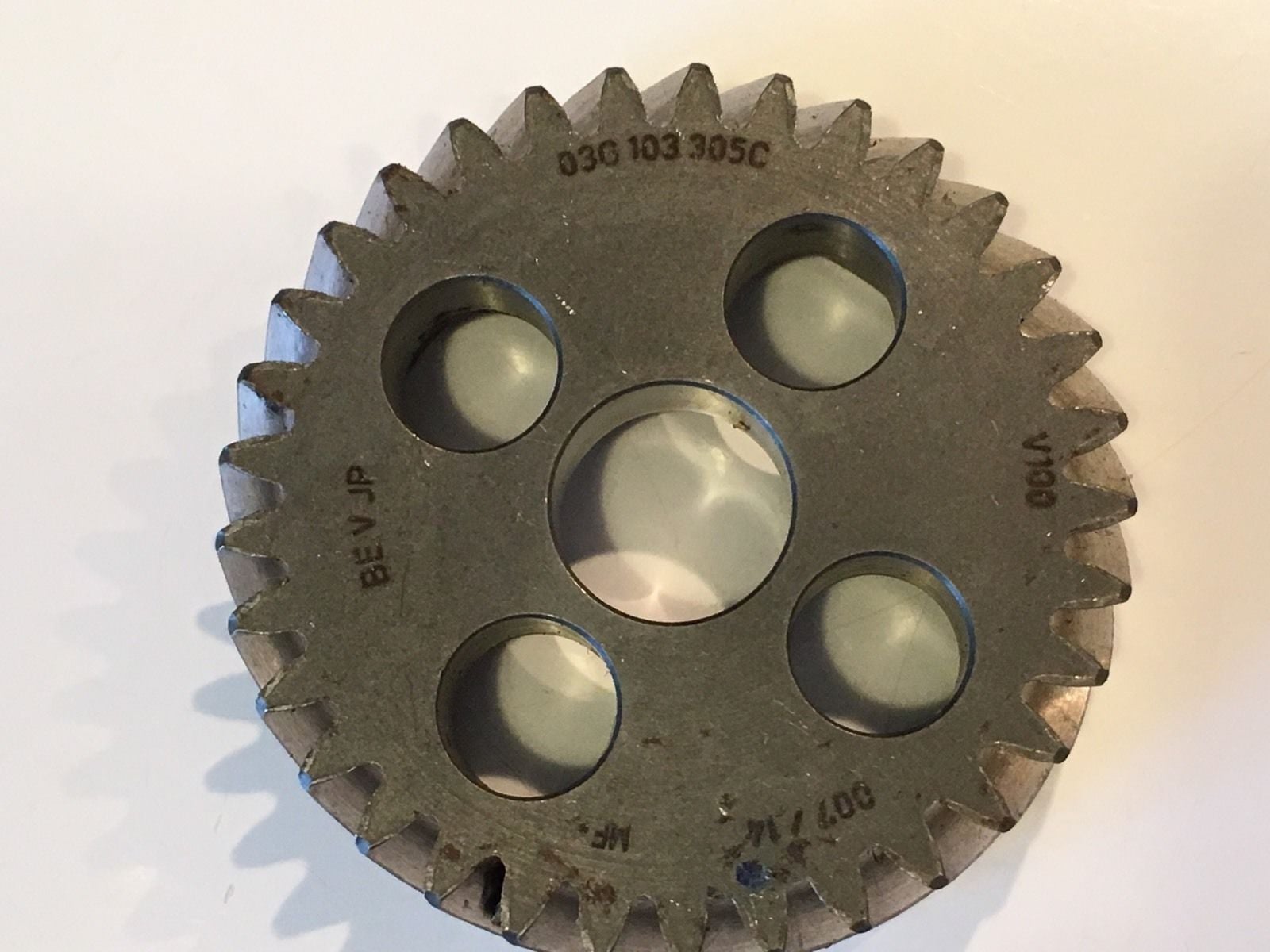 GEAR, OIL PUMP DRIVE VAG 03G 103 305 C