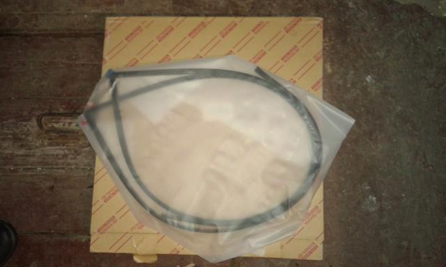 7553348110 Toyota MOULDING WINDSHIELD