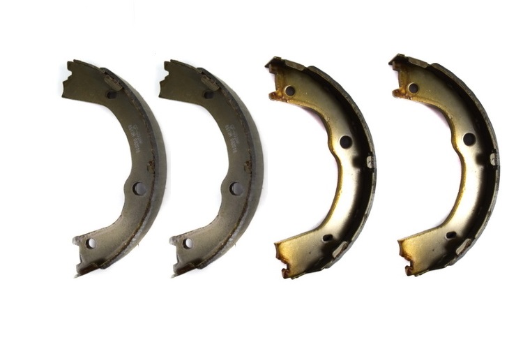 Ssang Yong 4833A34010 Parking brake shoes 4833A34010