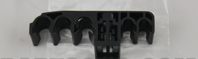 7729820080 Toyota fuel pipe bracket