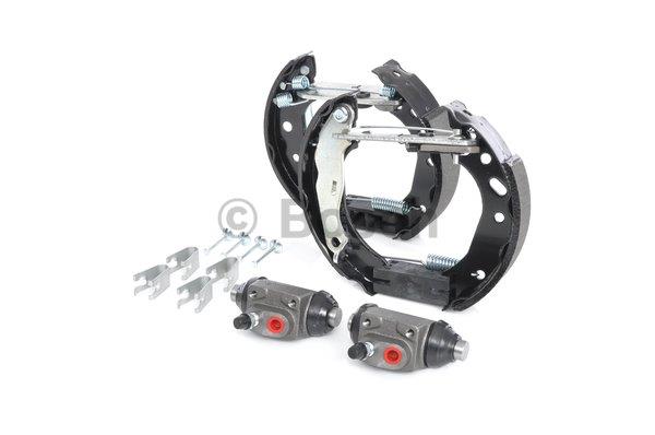 Bosch Brake shoe set – price 292 PLN
