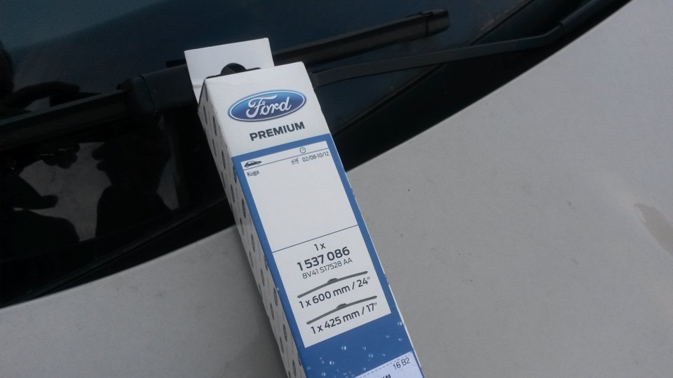 Ford 1 537 086 Frameless wiper set 600/425 1537086