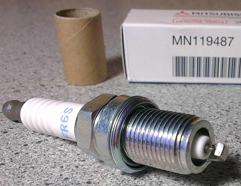Mitsubishi MN119487 Spark plug MN119487