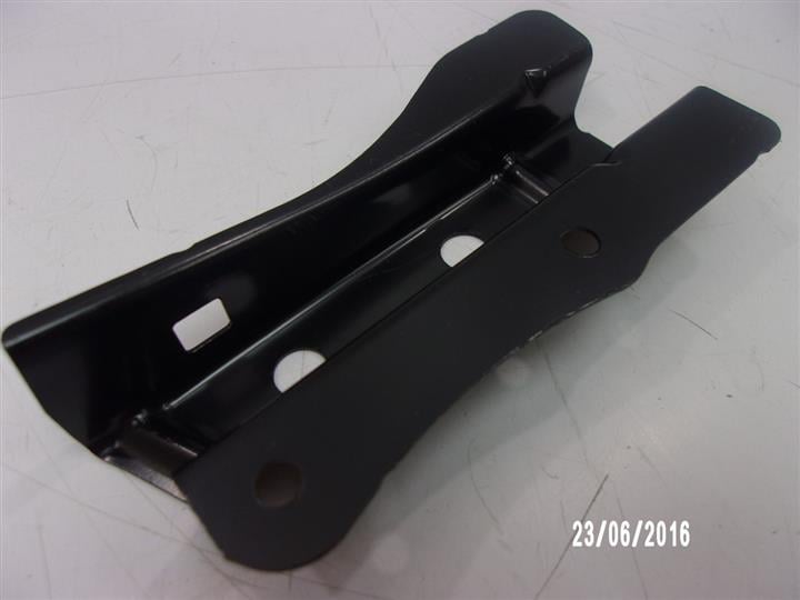 532730K010 Toyota Bracket front bumper