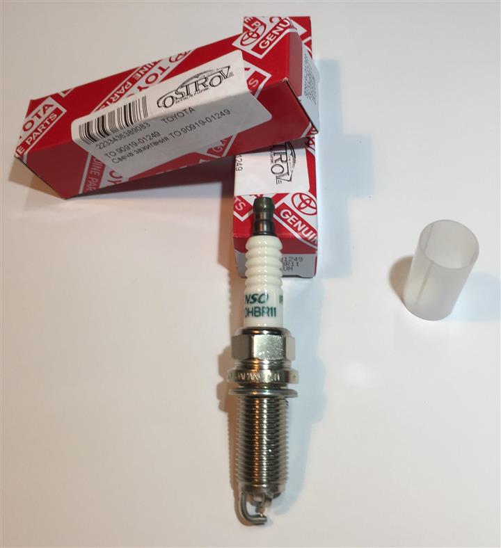 Spark plug Toyota 90919-01249