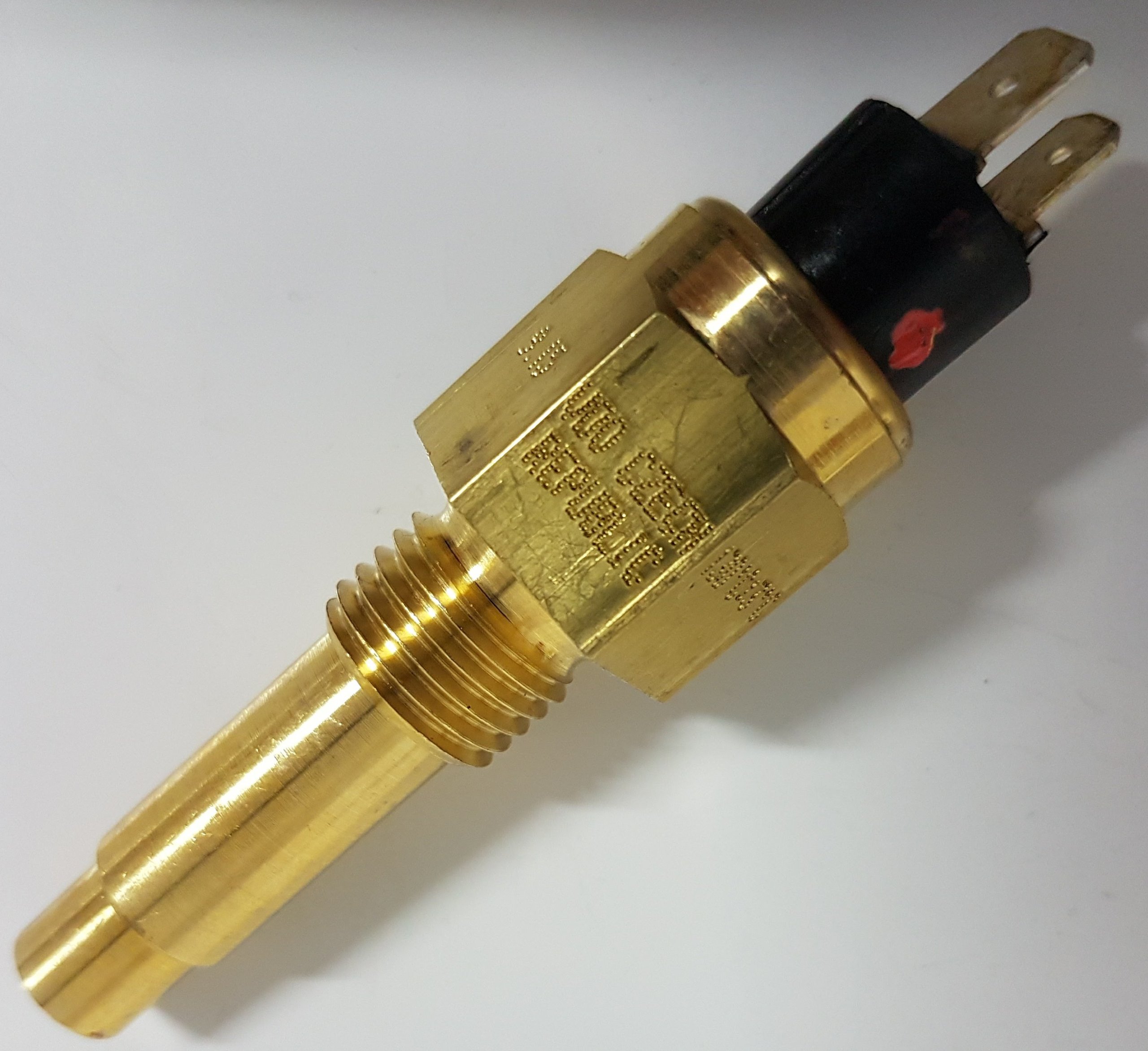 VDO 323-803-002-007D Engine oil temperature sensor 323803002007D