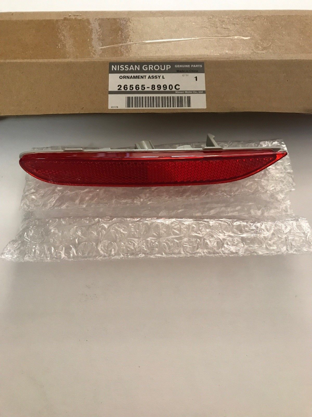 265658990C Nissan Light reflector
