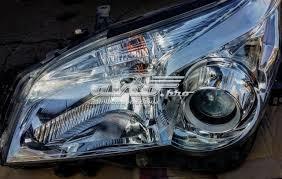 8118560E61 Toyota Headlight left