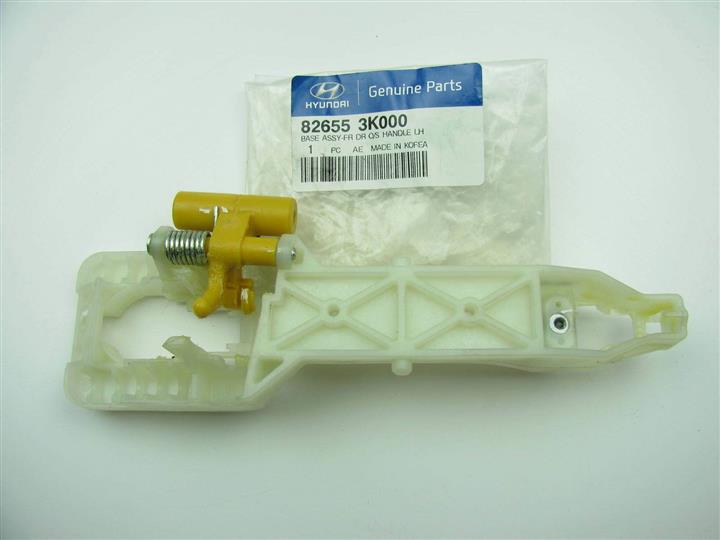 826553K000 Hyundai/Kia Auto part