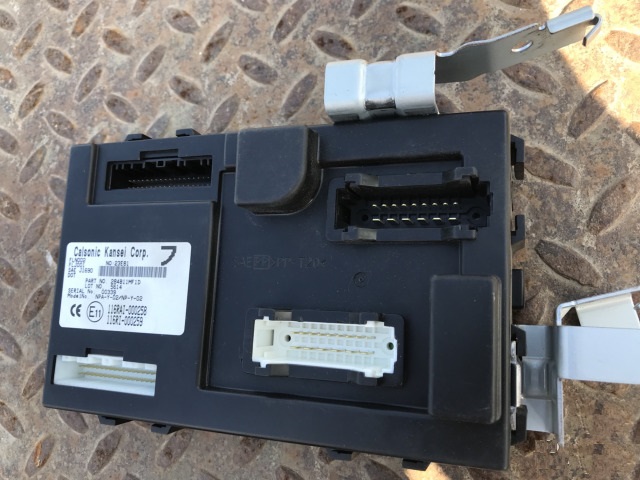 284B11MF1D Nissan Control unit