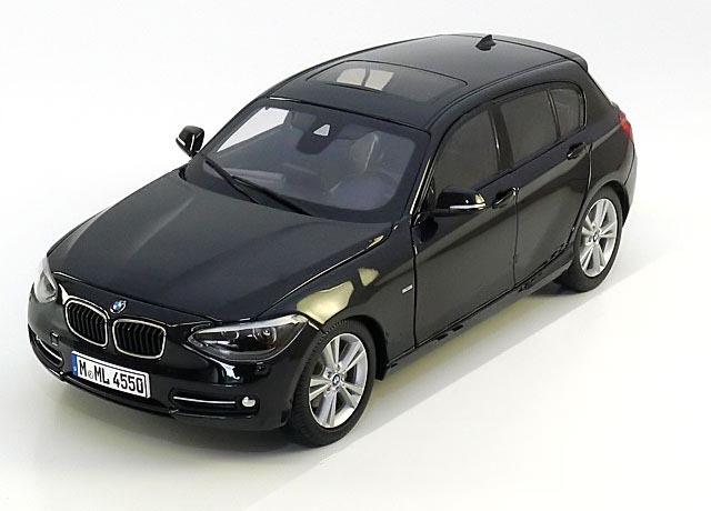 BMW 80 43 2 210 020 Toy Car Model BMW 1-Series 125i (F20) 2011 (1:18) 80432210020