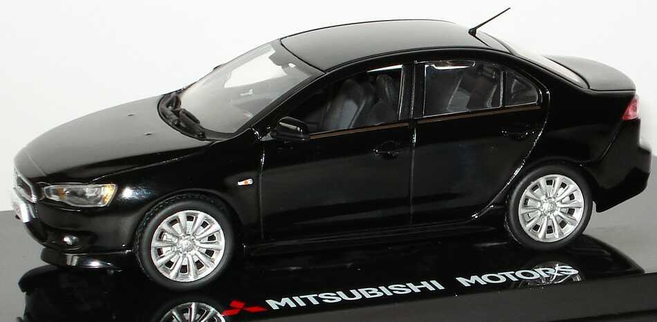 Mitsubishi MME50145 Toy Car Model Mitsubishi Lancer Sports Sedan (1:43) MME50145
