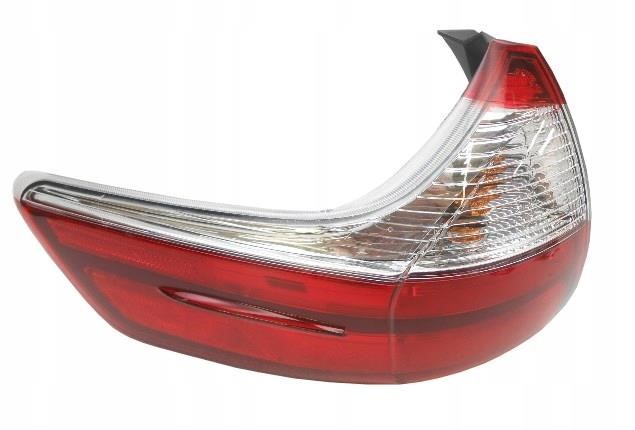 8156008050 Toyota Tail lamp outer left