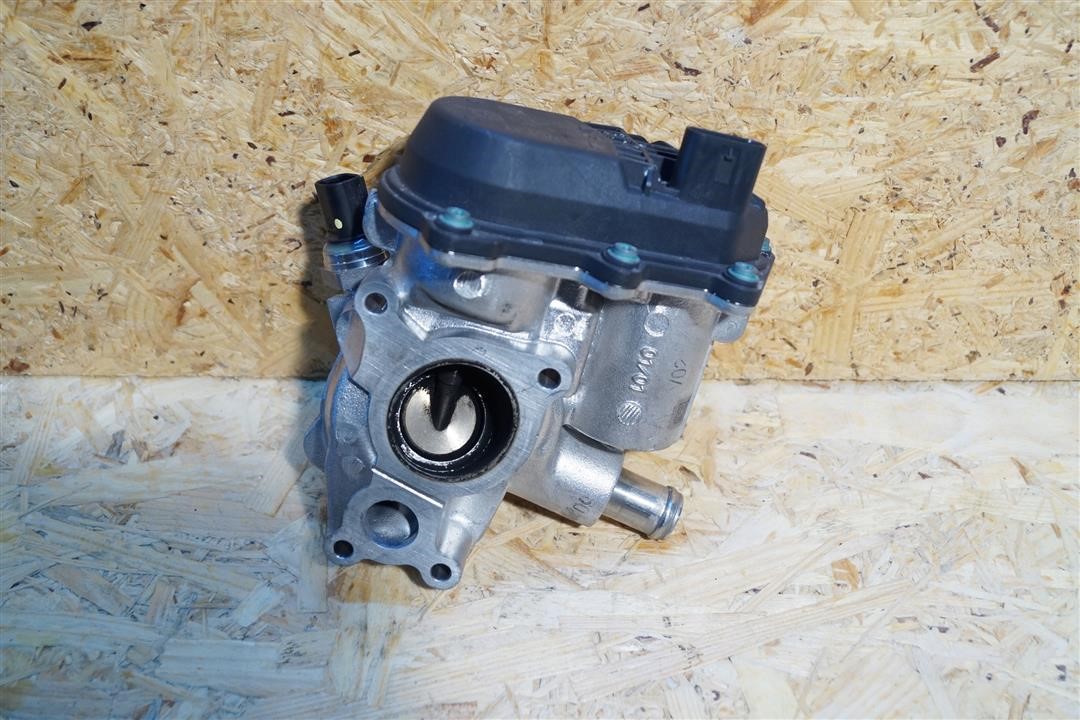 Mercedes A 642 140 22 60 EGR Valve A6421402260