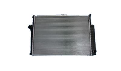 17111723467 BMW Engine cooling radiator